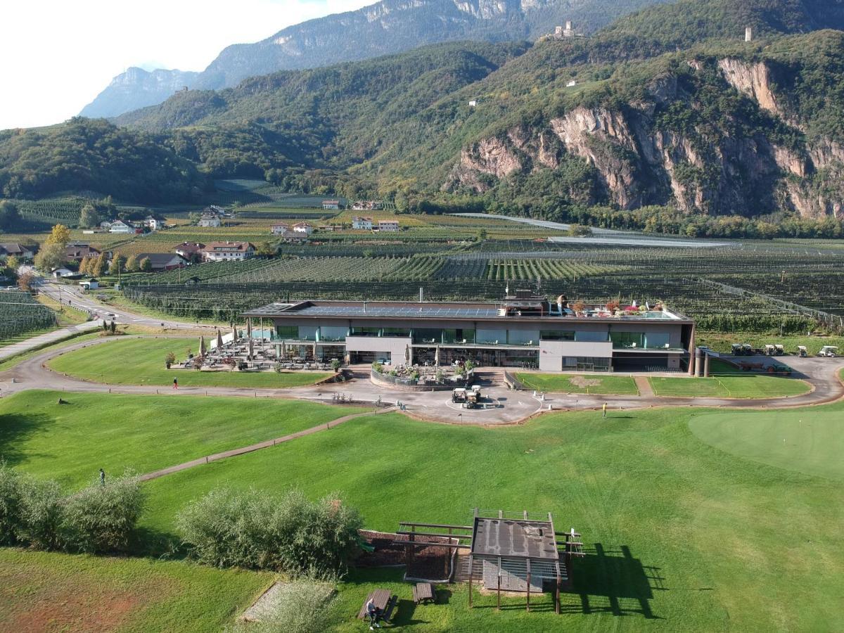 The Lodge Sporthotel - Golfclub Eppan Eppan an der Weinstraße Exteriör bild